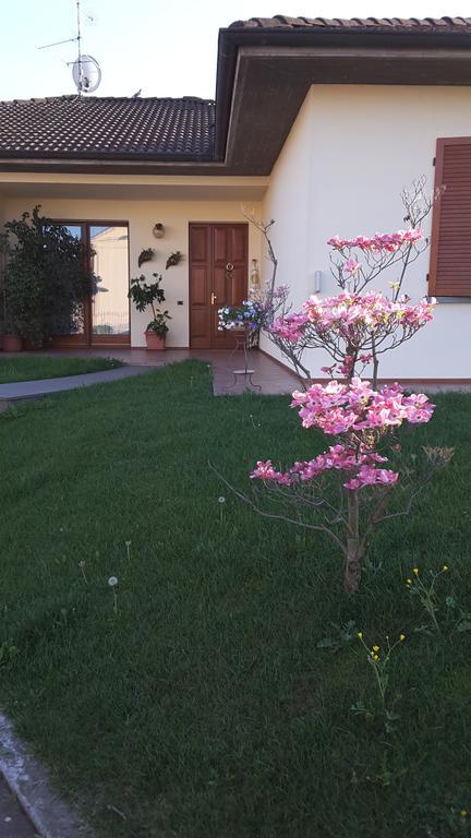 Marinella B&B Cornale Екстер'єр фото