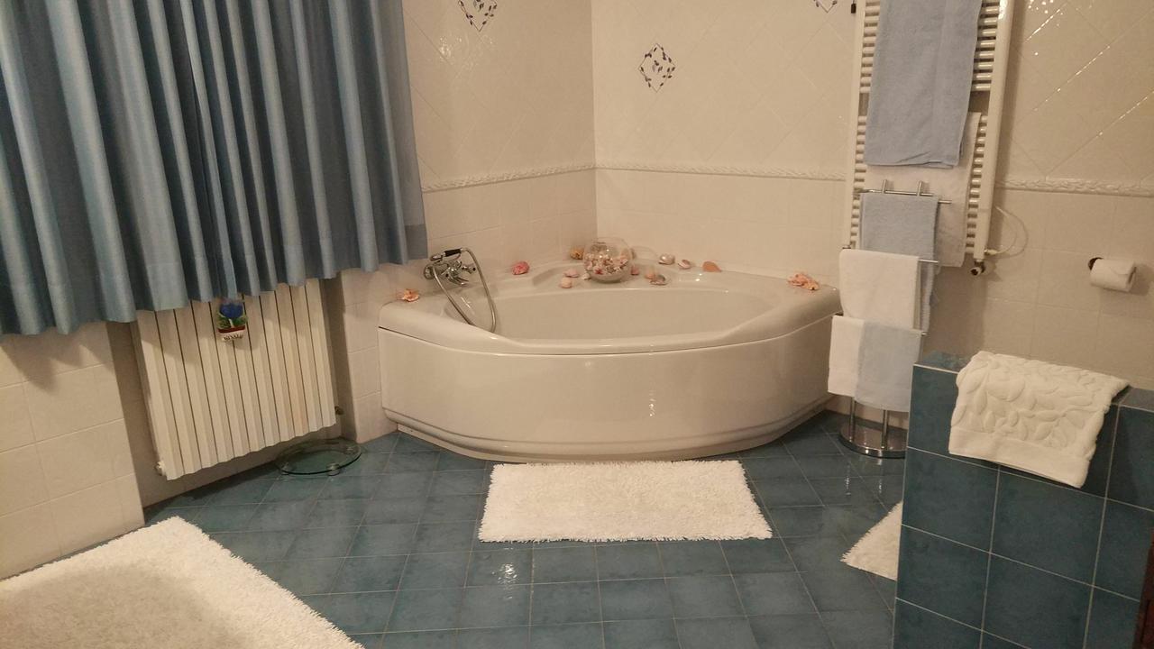 Marinella B&B Cornale Екстер'єр фото