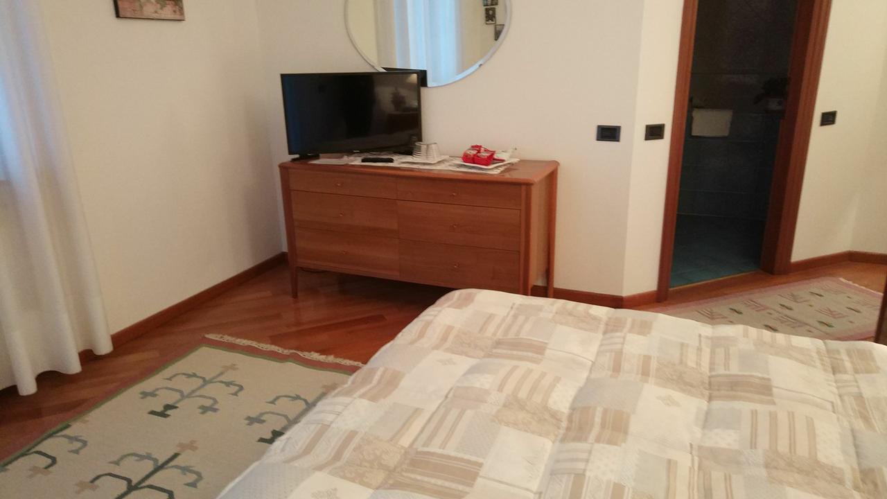 Marinella B&B Cornale Екстер'єр фото