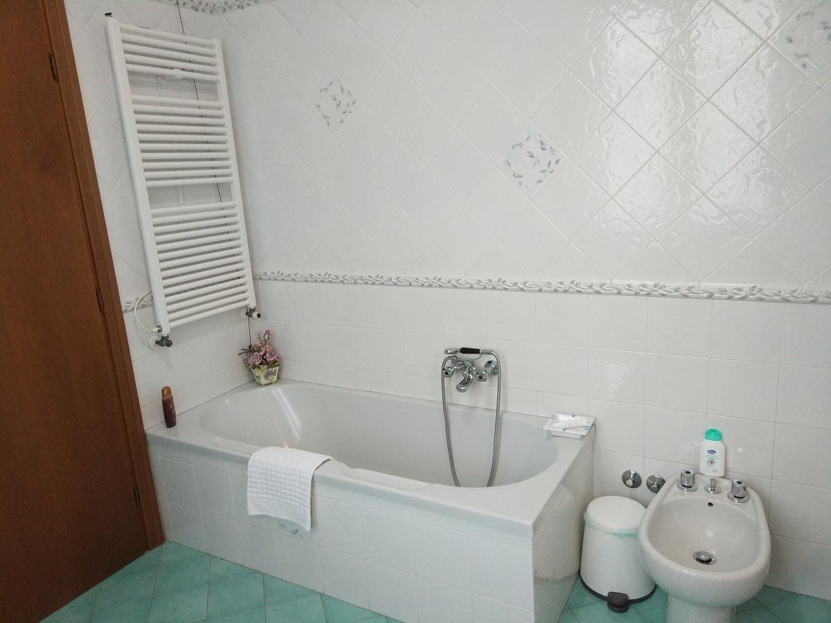 Marinella B&B Cornale Екстер'єр фото